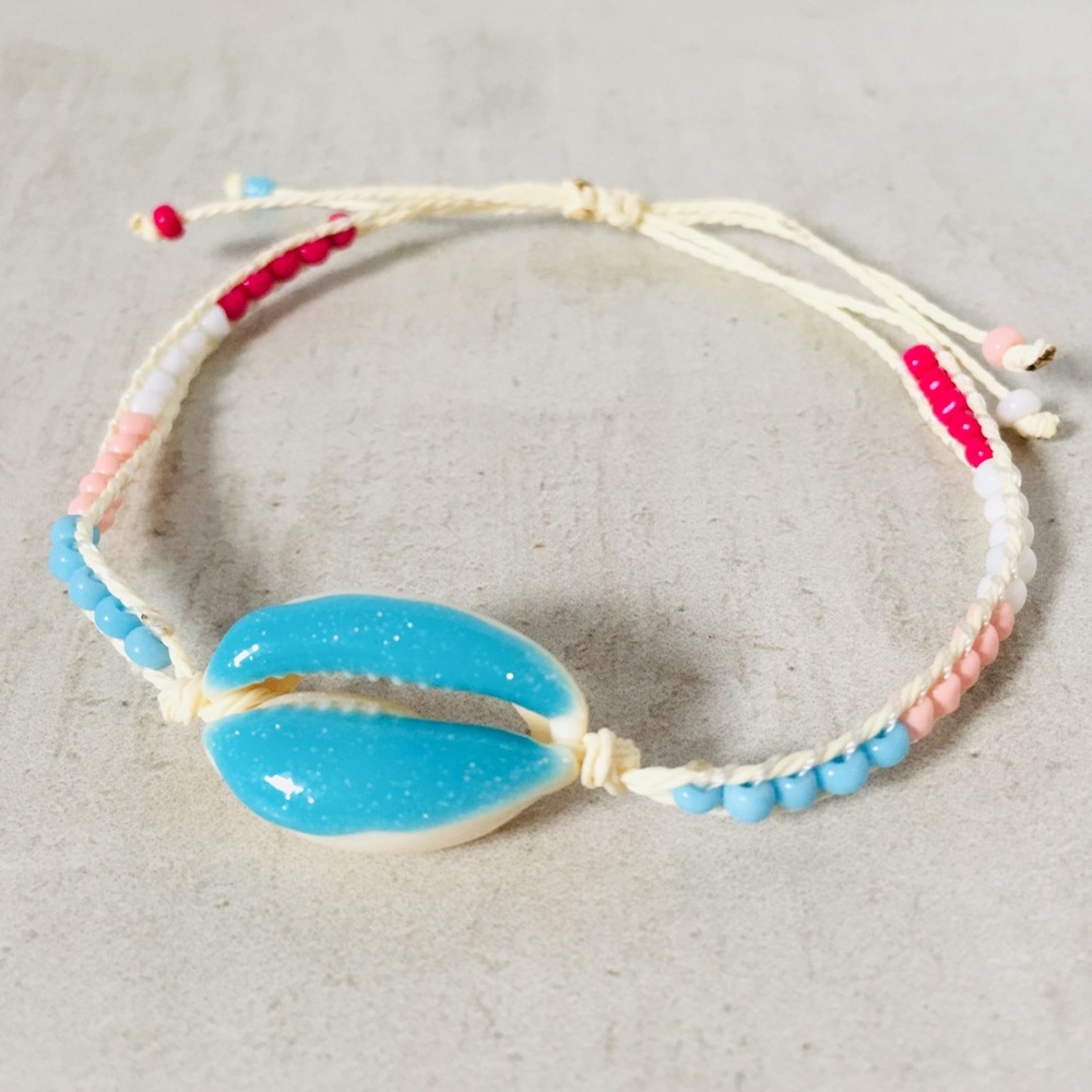 Delicate Beaded Cowrie Shell Bracelet Blue